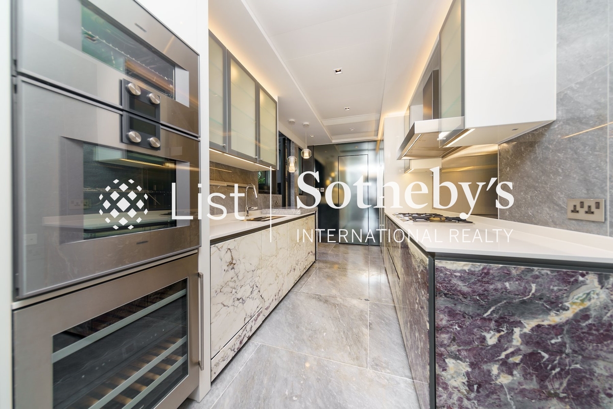 Central Peak 司徒拔道18號 | Kitchen