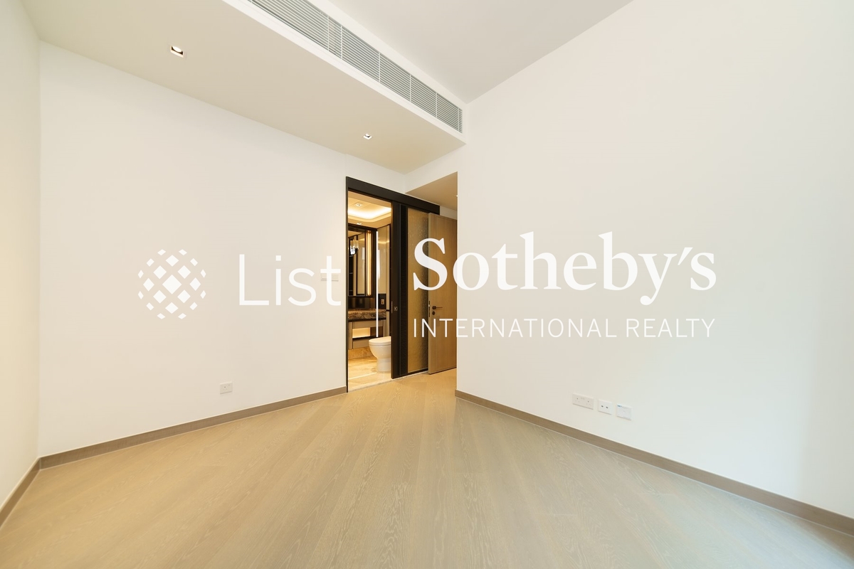 Central Peak 司徒拔道18號 | Second Ensuite Bedroom