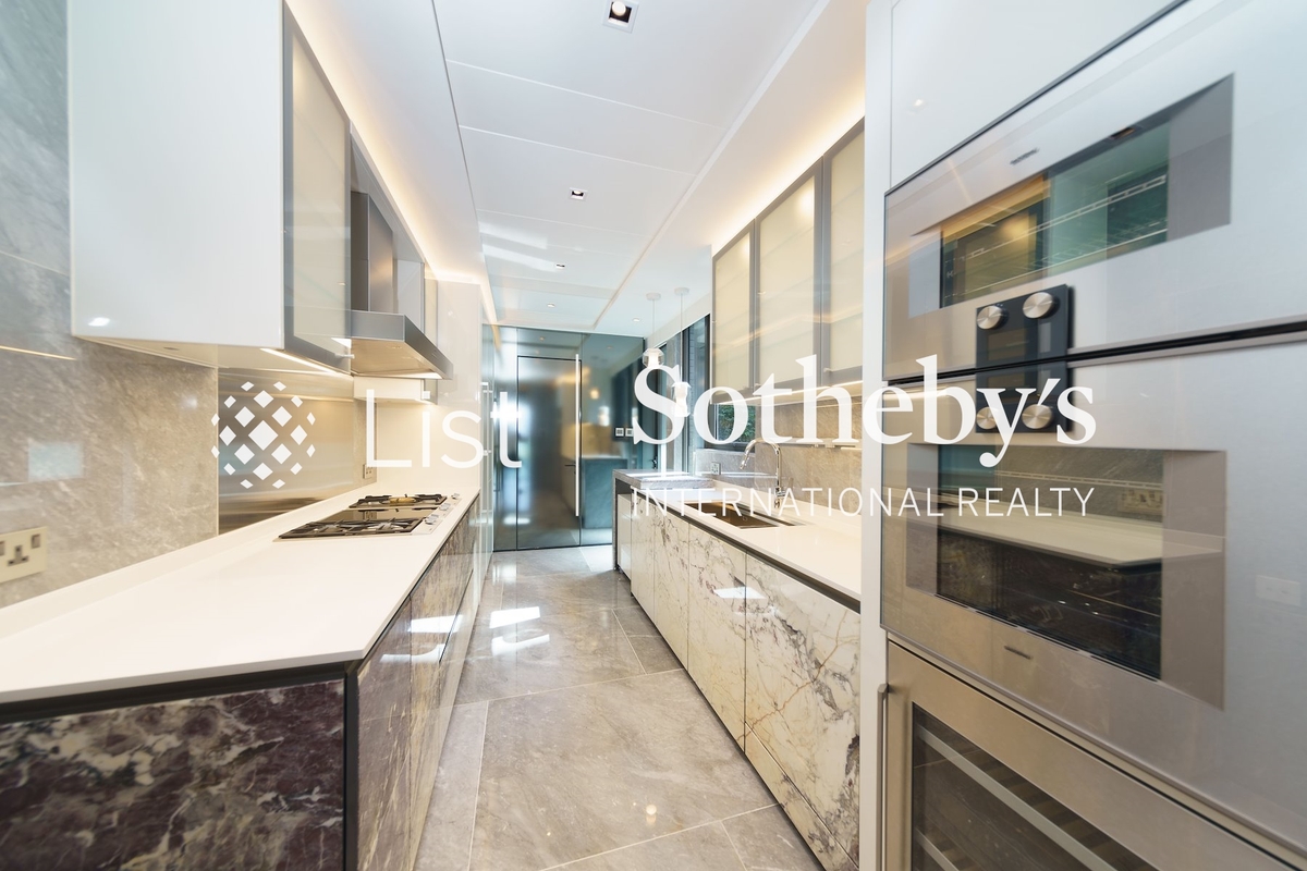 Central Peak 司徒拔道18號 | Kitchen