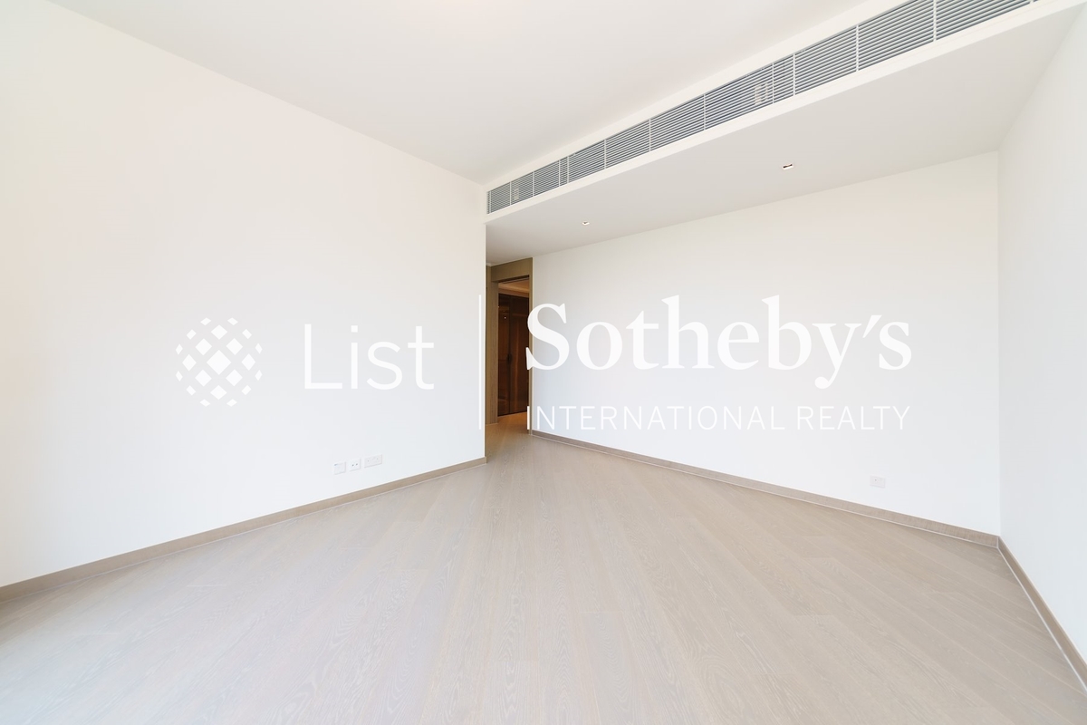 Central Peak 司徒拔道18號 | Master Bedroom