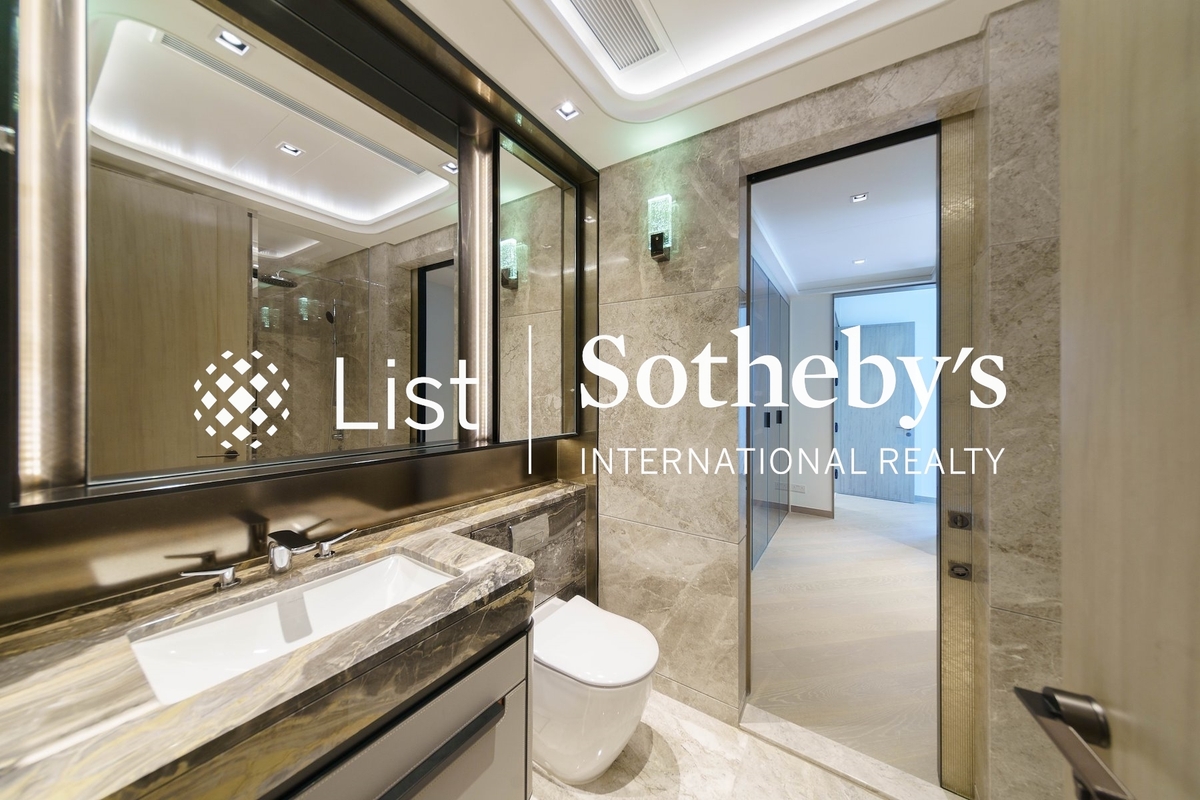 Central Peak 司徒拔道18号 | Second En-suite Bathroom