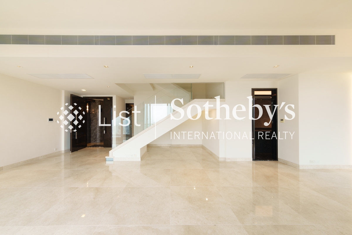 Ultima 天鑄 | Living and Dining Room