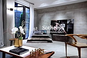 42-44 Robinson Road 羅便臣道42-44號 | Living and Dining Room
