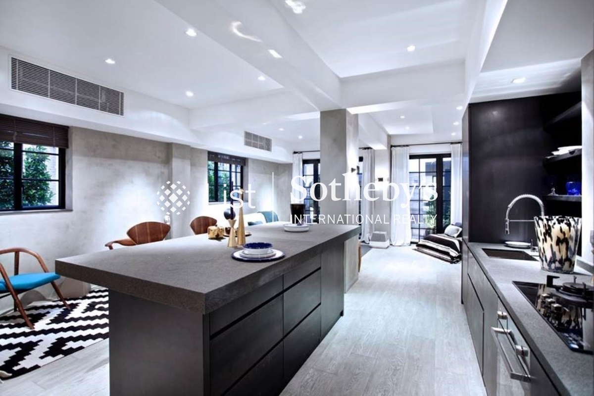 42-44 Robinson Road 羅便臣道42-44號 | Open Kitchen