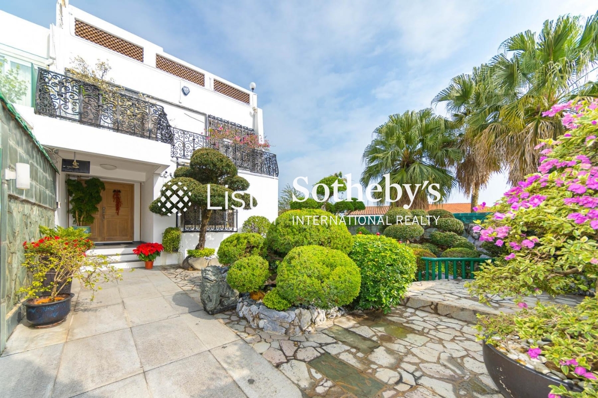 Grand View Villa 嘉穎別墅 | House Outlook