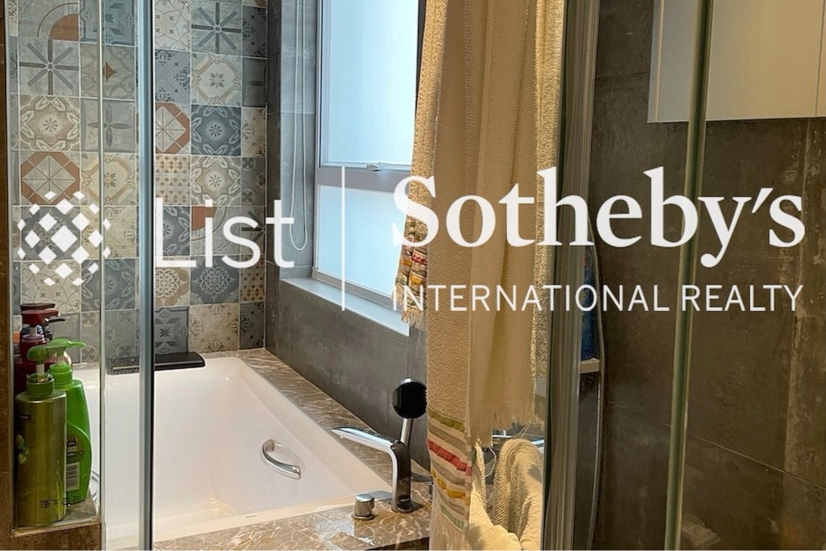 Seaview Garden 海景台 | Master Bathroom