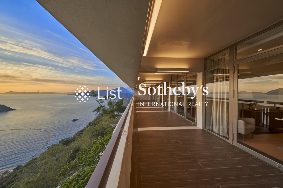 The Cove 赫蘭道4號 | Balcony off Living Room and Bedrooms