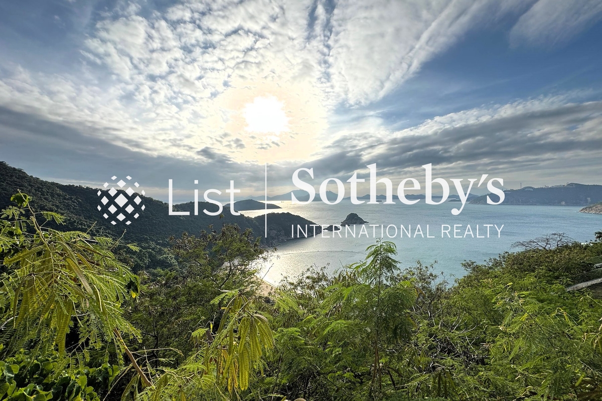 The Cove 赫蘭道4號 | View from Living and Dining Room