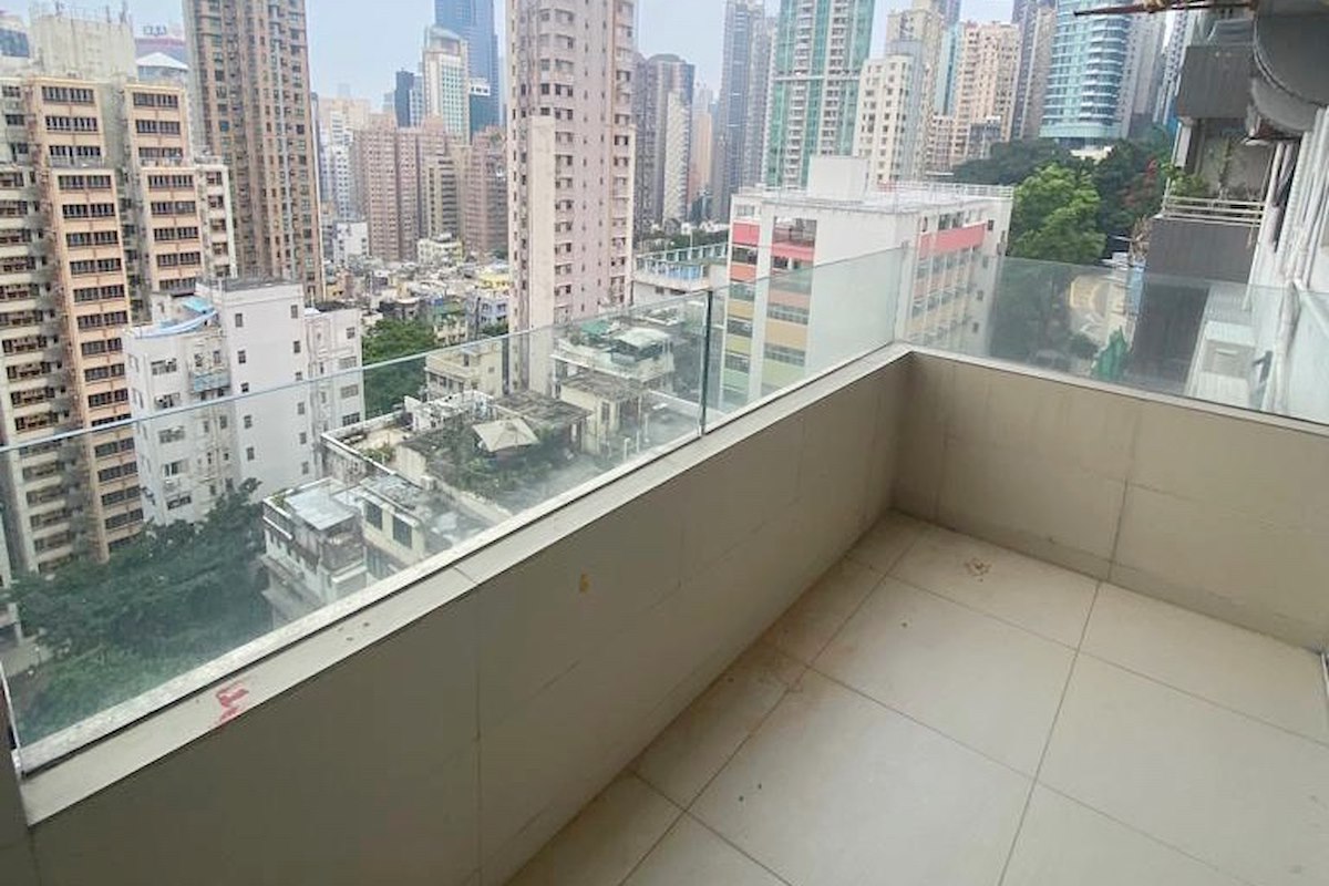 Winner Court 荣华阁 | Balcony off Living and Dining Room