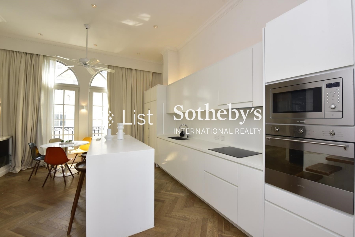 Hollywood Road 荷李活道 | Open Kitchen on 5th Floor