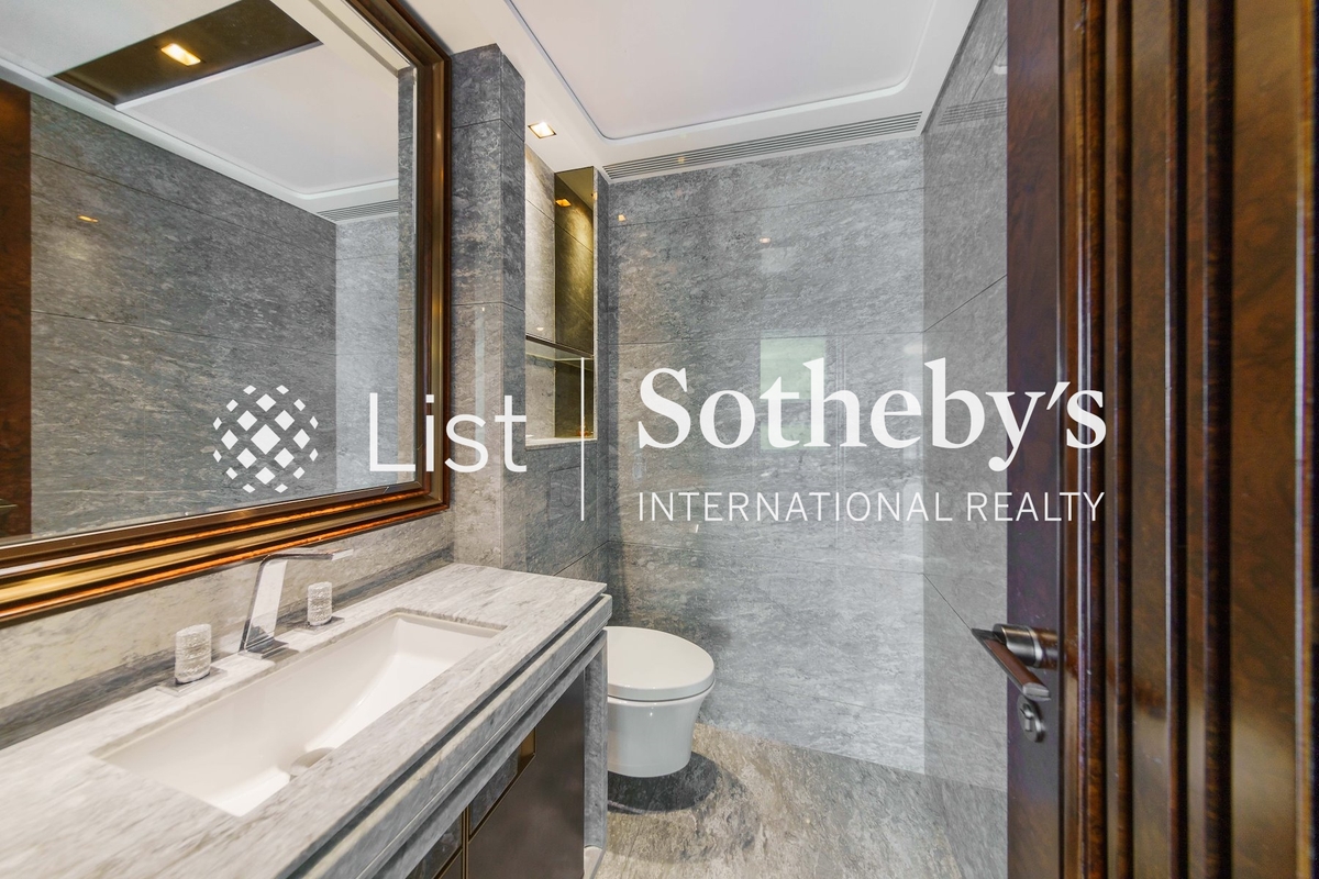 No. 21 Borrett Road 波老道21号 | Guest Powder Room