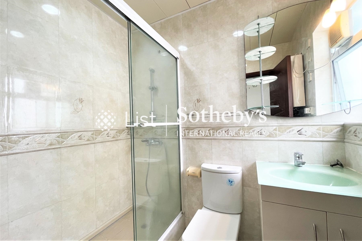 Marina Cove 匡湖居 | Guest Bathroom