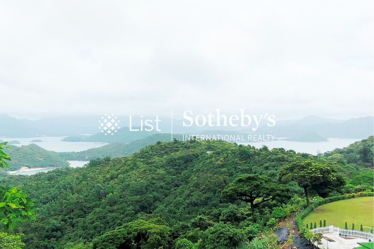 Celestial Villa 秀麗苑 | View from Private Roof Terrace