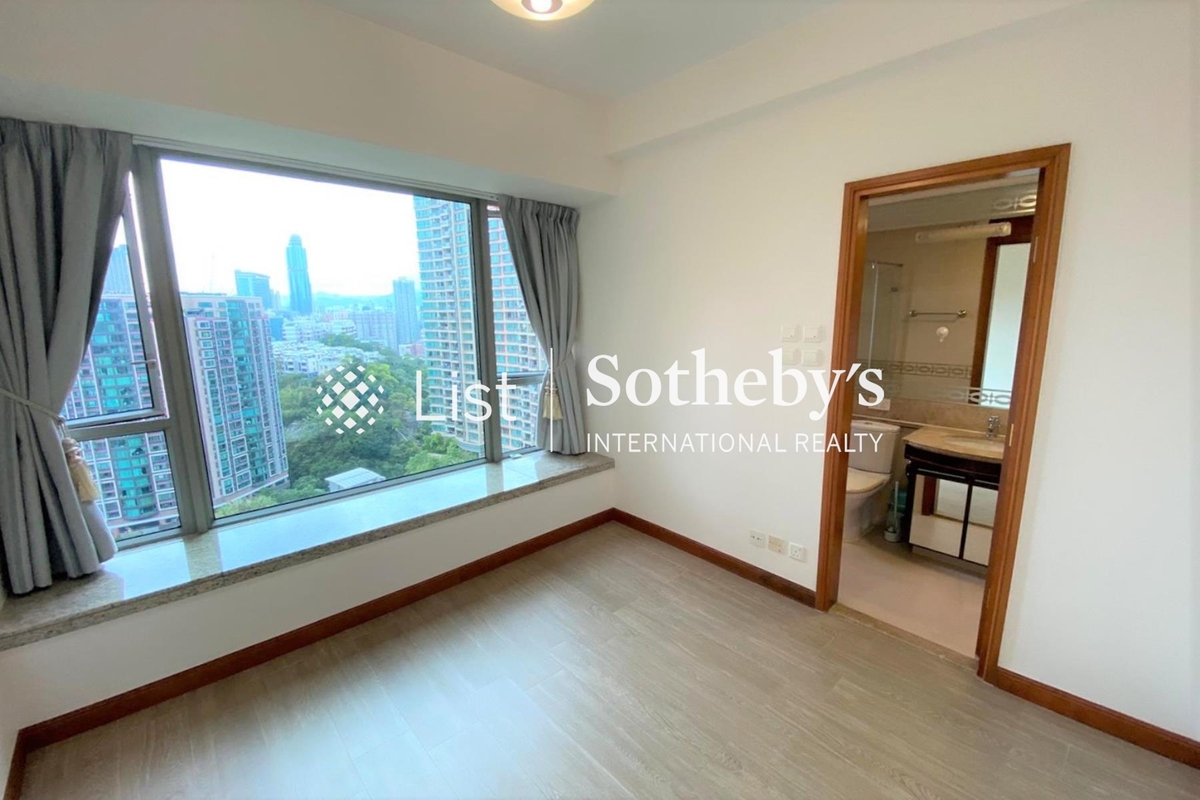 Parc Palais 君頤峰 | Second En-suite Bedroom