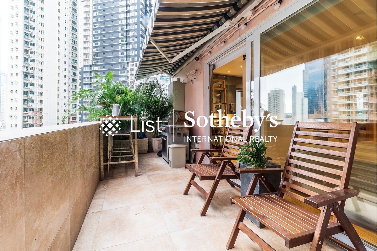 Kam Kin Mansion 金堅大廈 | Private Terrace off Master Bedroom