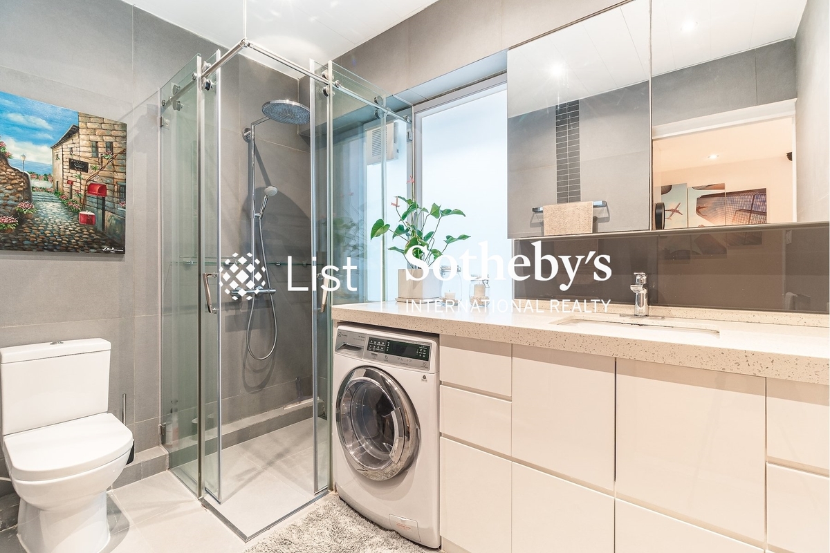 Kam Kin Mansion 金堅大廈 | Guest Bathroom