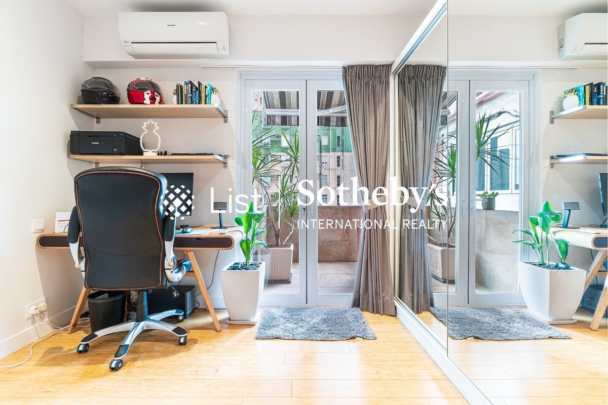 Kam Kin Mansion 金堅大廈 | Third Bedroom