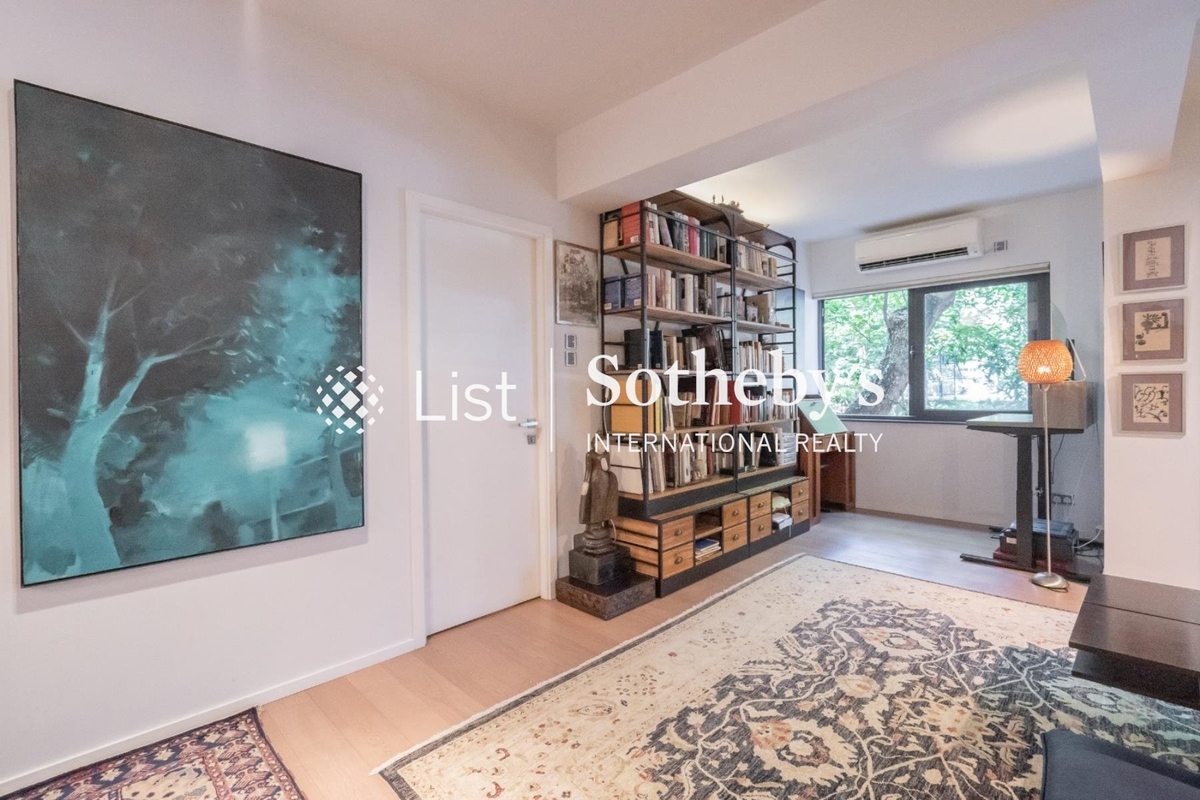 Hing Wah Mansions 興華樓 | Living and Dining Room