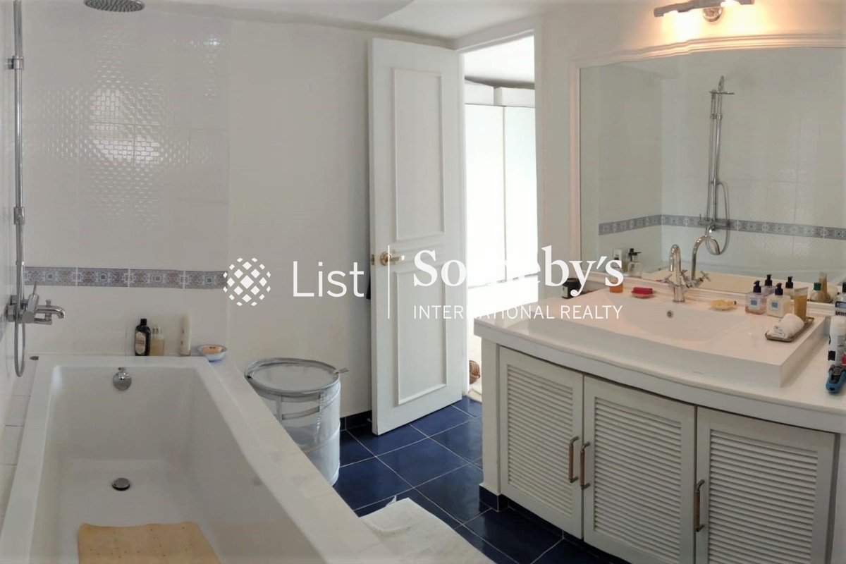 Venice Villa 柏濤軒 | Master Bathroom