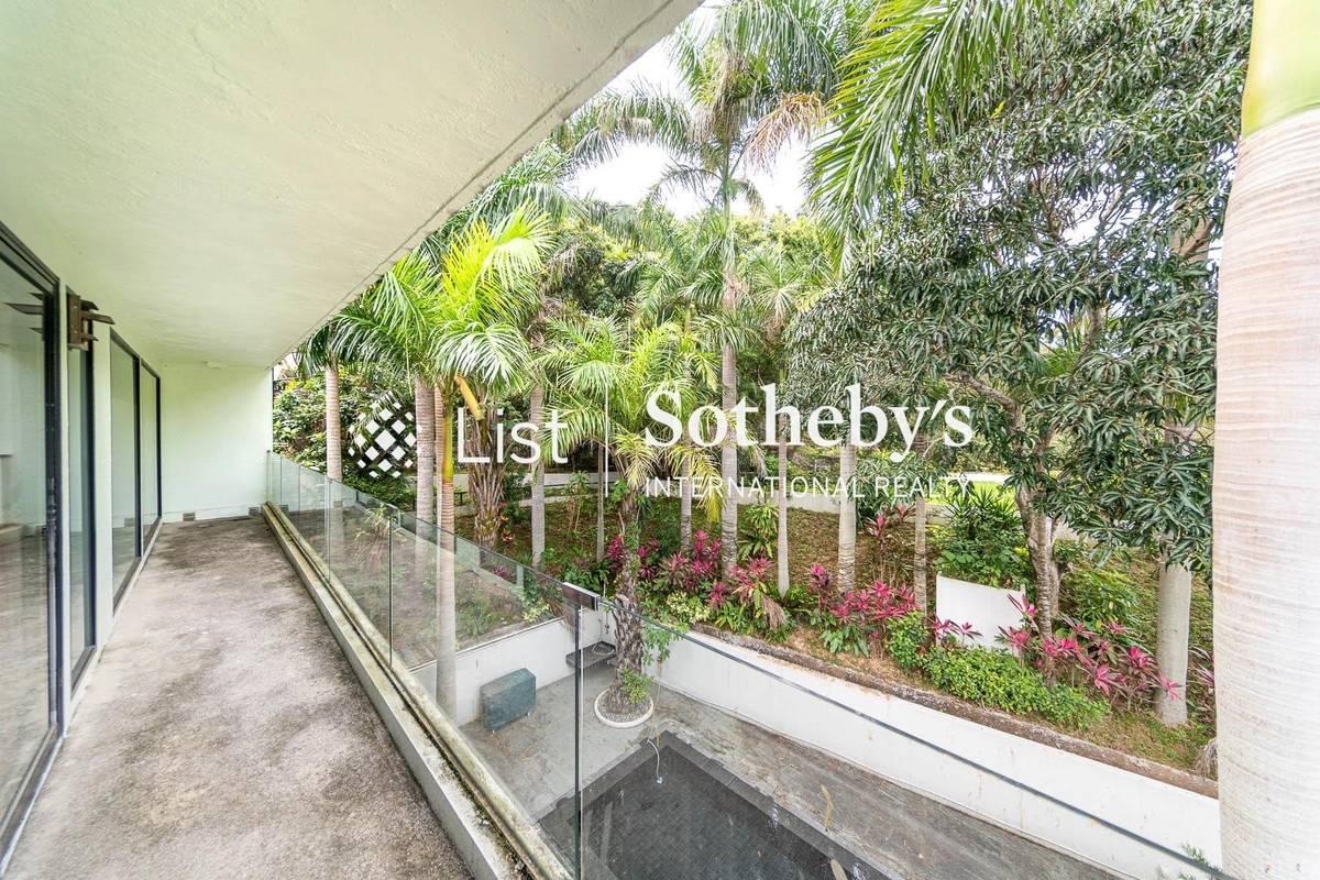 Yan Yee Road 仁義路 | Balcony off Master Bedroom