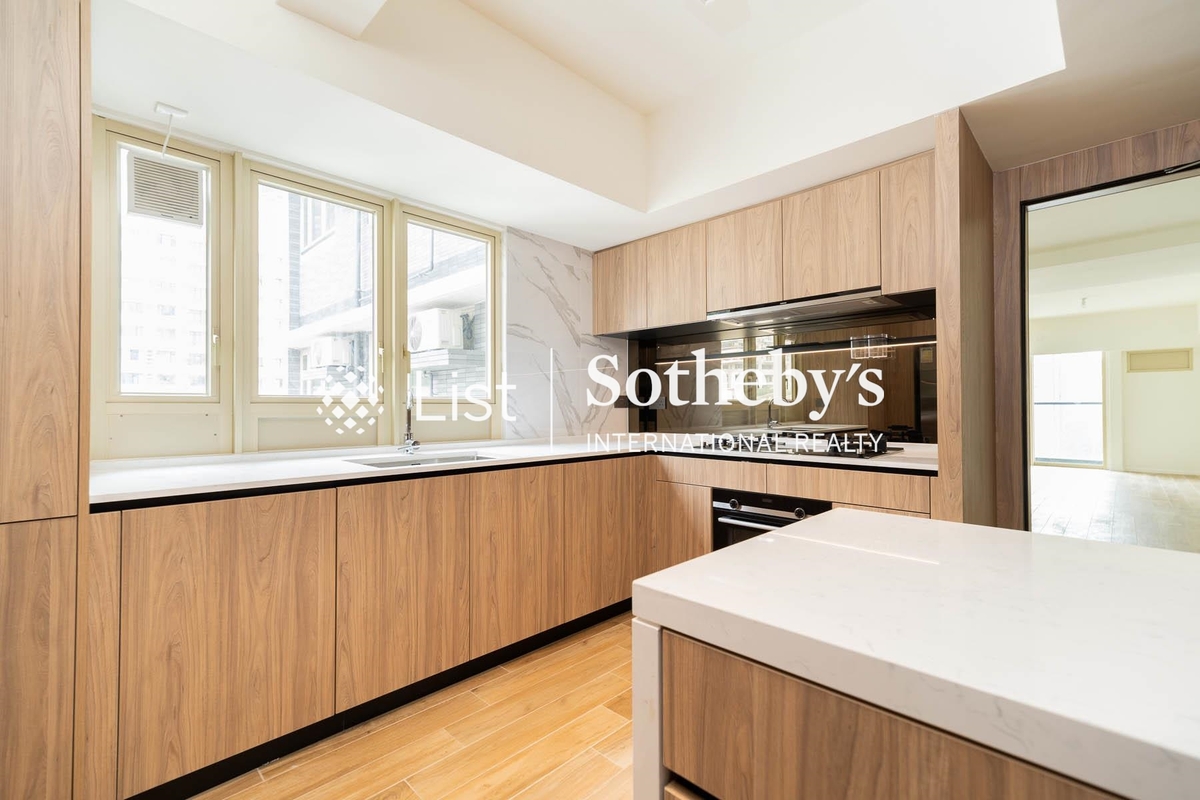 St. Joan Court 勝宗大廈 | Kitchen