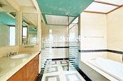 The Portofino 栢涛湾 | Master Bathroom