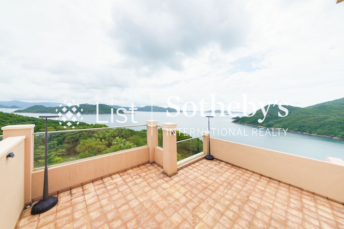 The Portofino 栢涛湾 | Private Terrace off Third Bedroom