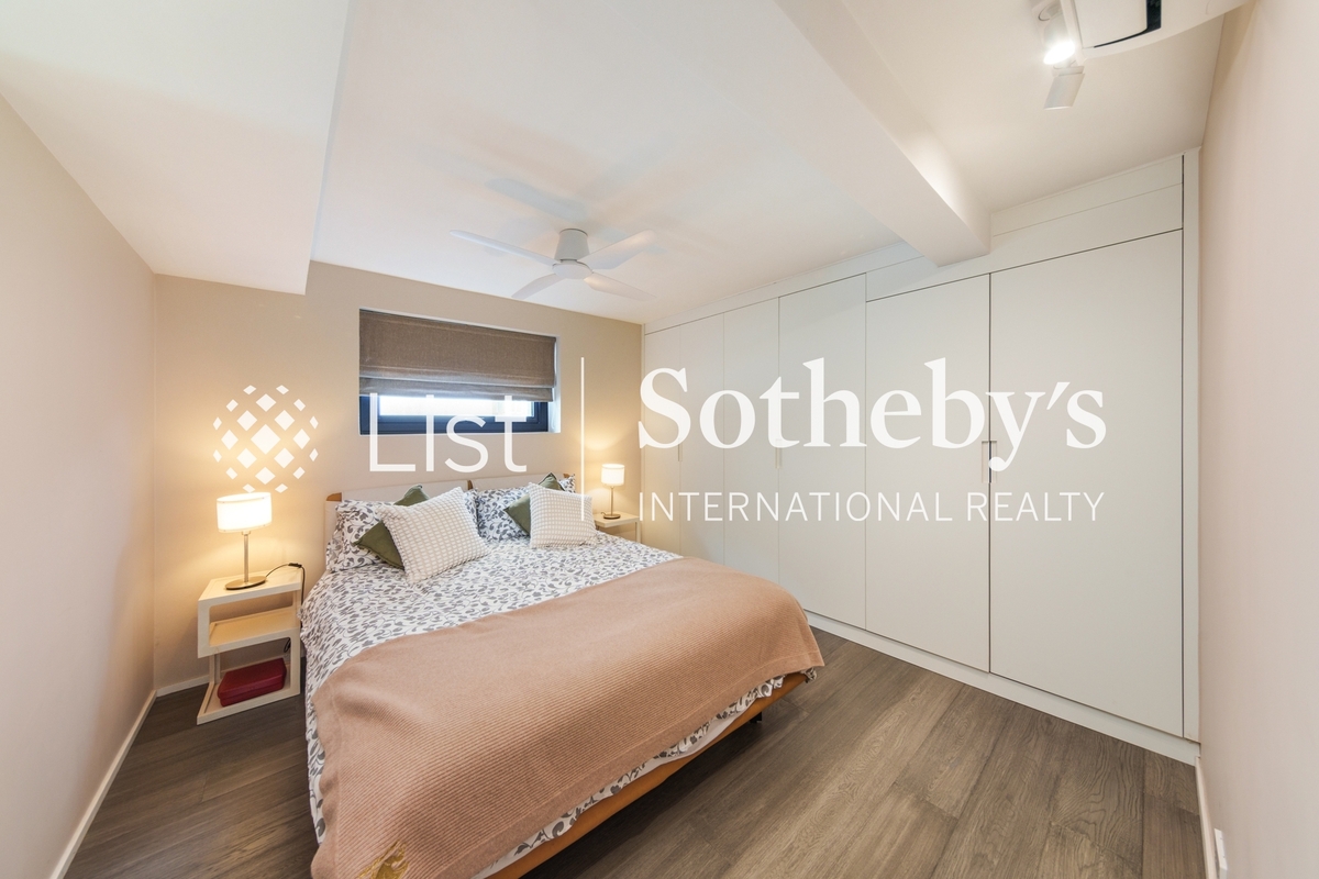 Hing Keng Shek Detached House 庆径石独立屋 | Second En-suite Bedroom