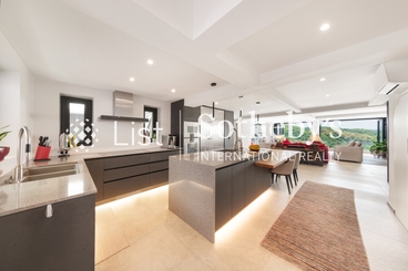 Hing Keng Shek Detached House 慶徑石獨立屋 | 
