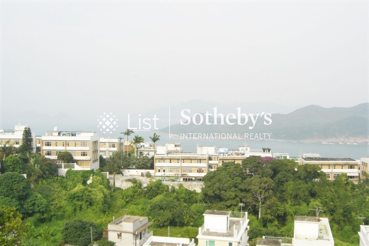 Ng Fai Tin Detached House 五塊田獨立洋房 | View from Private Roof Terrace