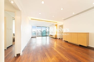 Vision City 萬景峰 | Living and Dining Room