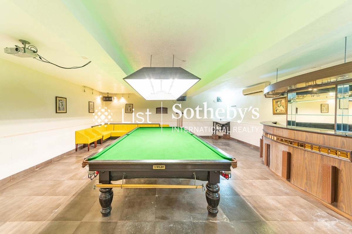 Pak Ngau Shek Sheung Tsuen 白牛石上村 | Entertainment Room