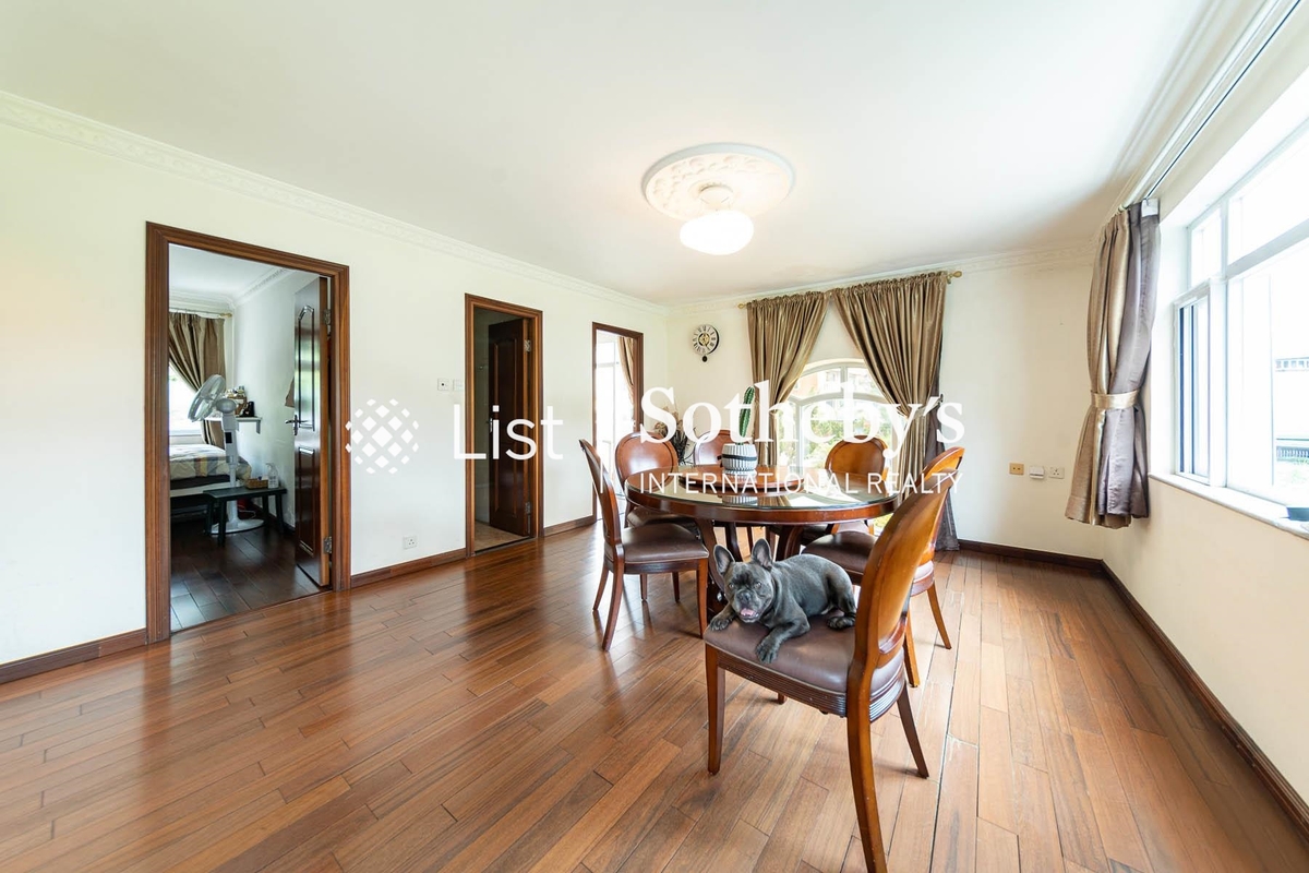 Pak Ngau Shek Sheung Tsuen 白牛石上村 | Dining Room