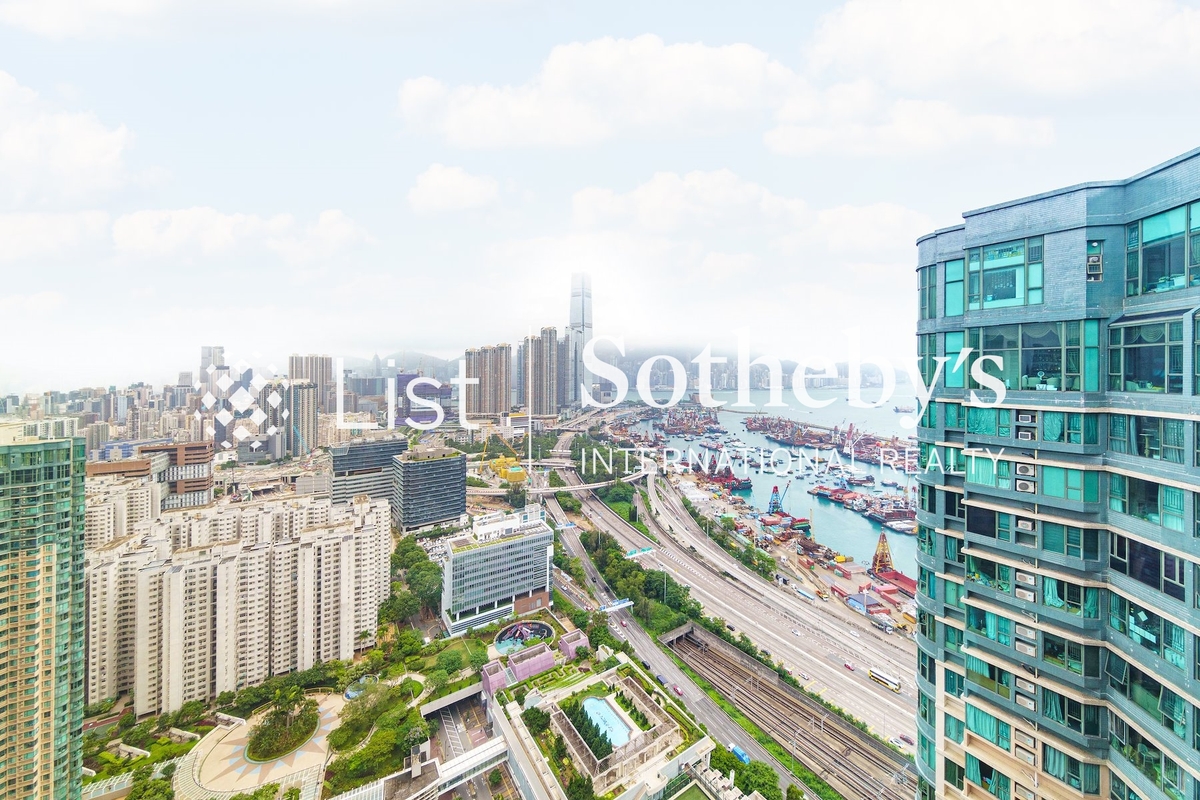 Park Avenue Central Park 柏景灣 帝柏海灣 | View from Living and Dining Room