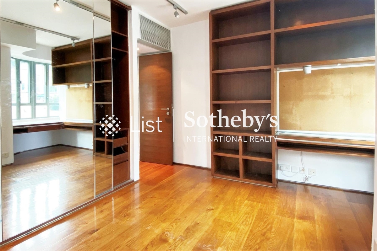 Royal Castle 君爵堡 | Third Bedroom