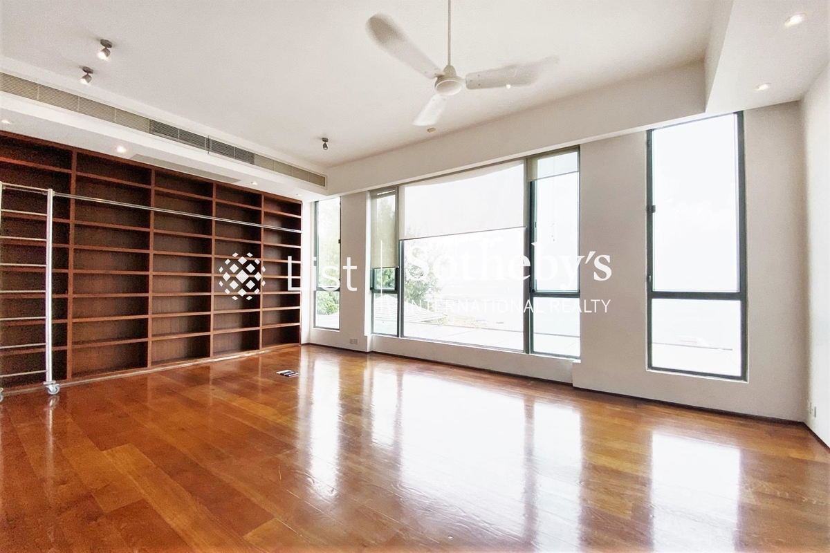 Royal Castle 君爵堡 | Family Room