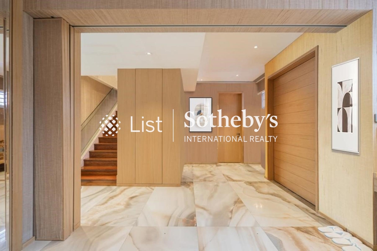 Shatin Lookout 沙田小築 | Entrance