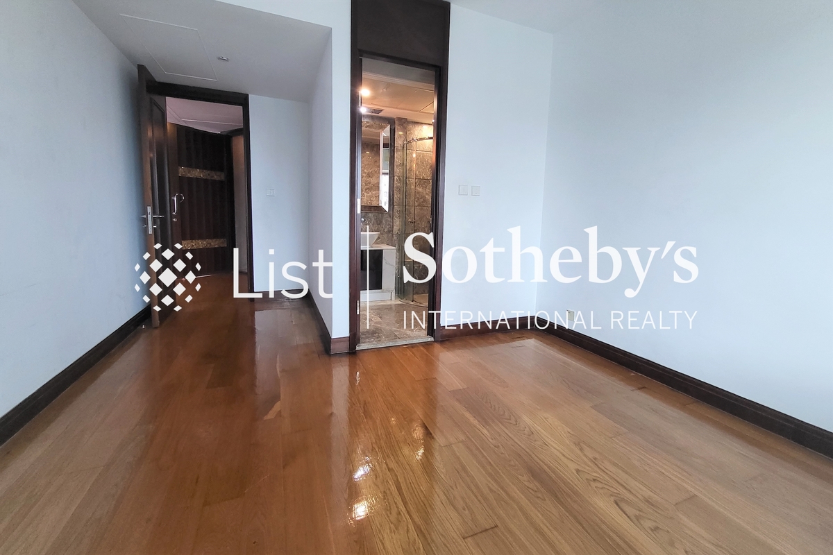 Celestial Heights Phase 1 半山壹号第一期 | Second En-suite Bedroom