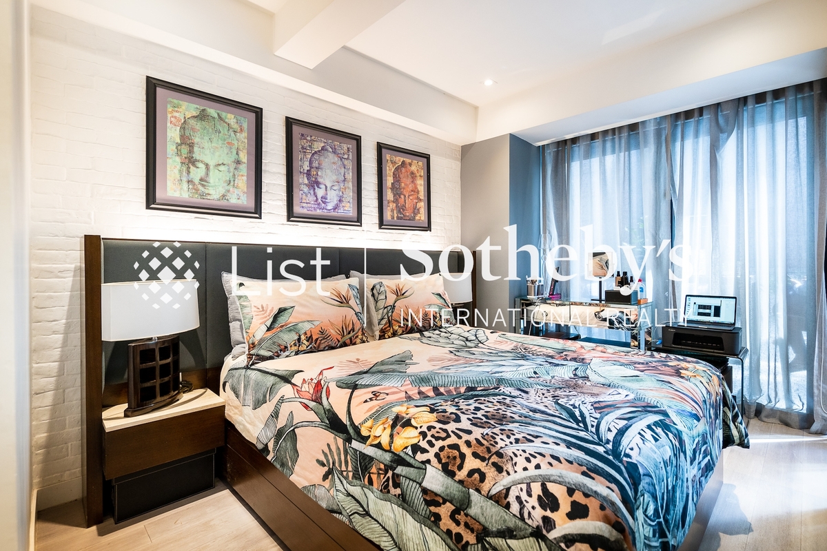 Mandarin Building 文華大廈 | Master Bedroom