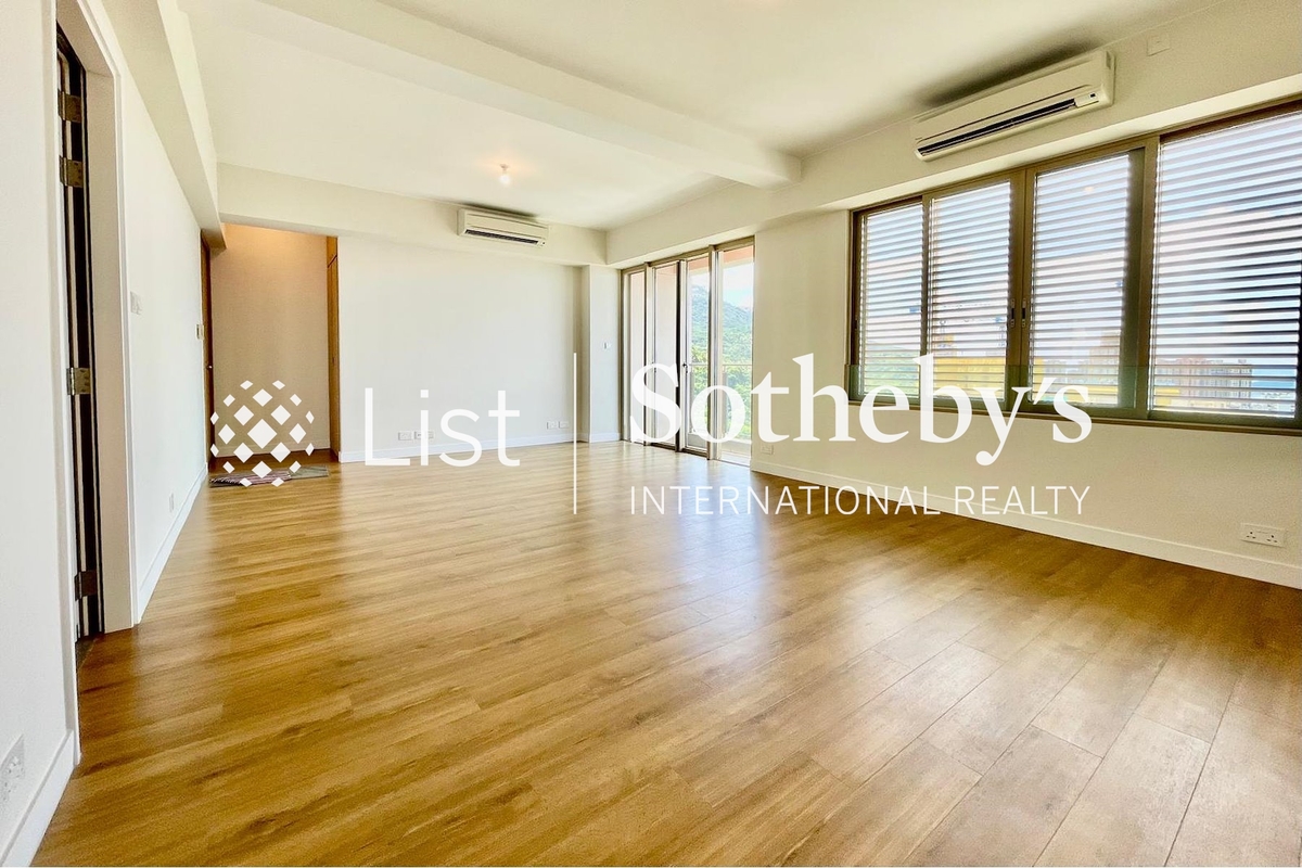 Jessville Jessville | Living and Dining Room