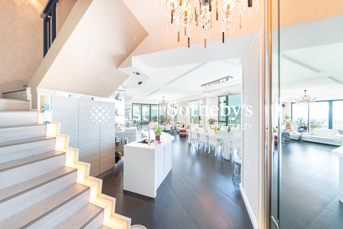 Ellery Terrace 雅利德桦台 | Internal Staircase