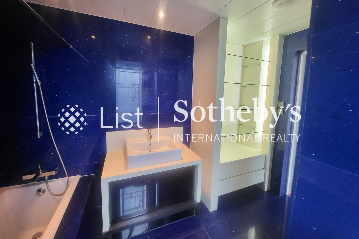 Harbourfront Landmark 海名軒 | Second En-suite Bathroom