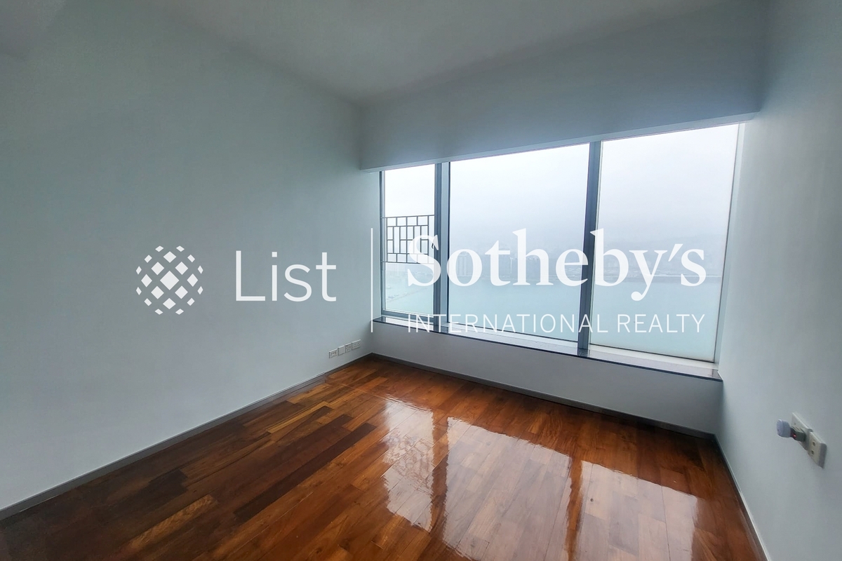 Harbourfront Landmark 海名軒 | Fourth Bedroom