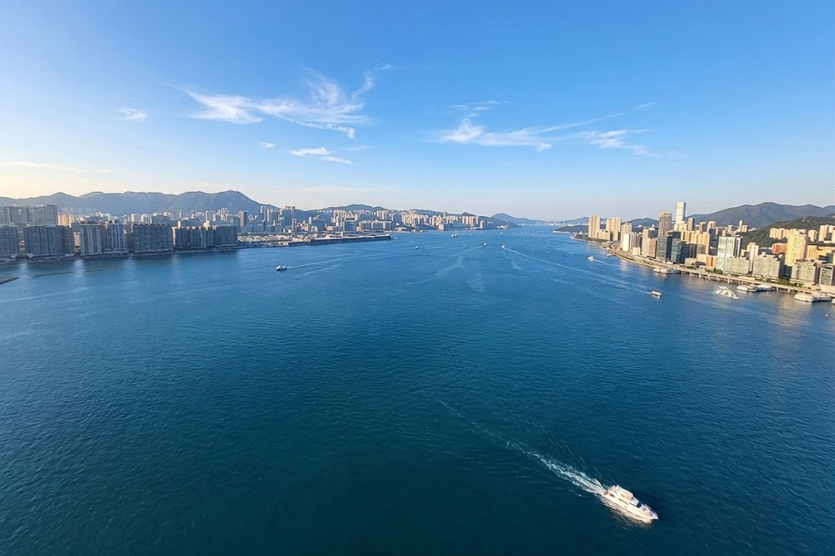 Harbourfront Landmark 海名軒 | View from Living and Dining Room