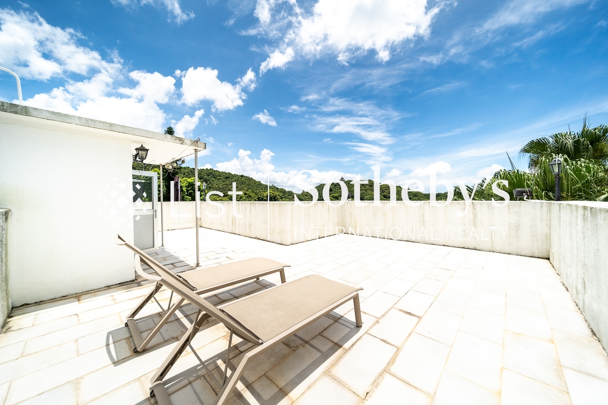 Hing Keng Shek Detached House 慶徑石獨立屋 | Private Roof Terrace