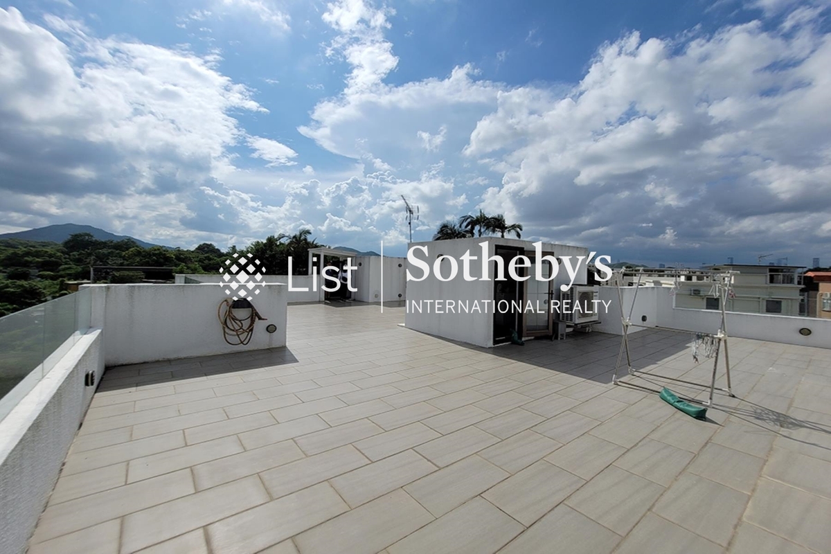 Kam Tsin Village 金钱村 | Private Roof Terrace