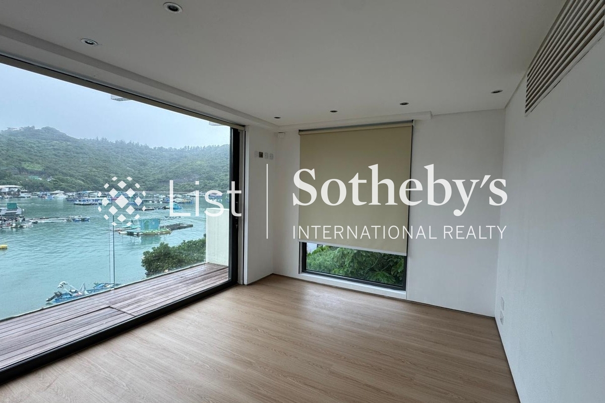 Po Toi O 布袋澳 | Master Bedroom