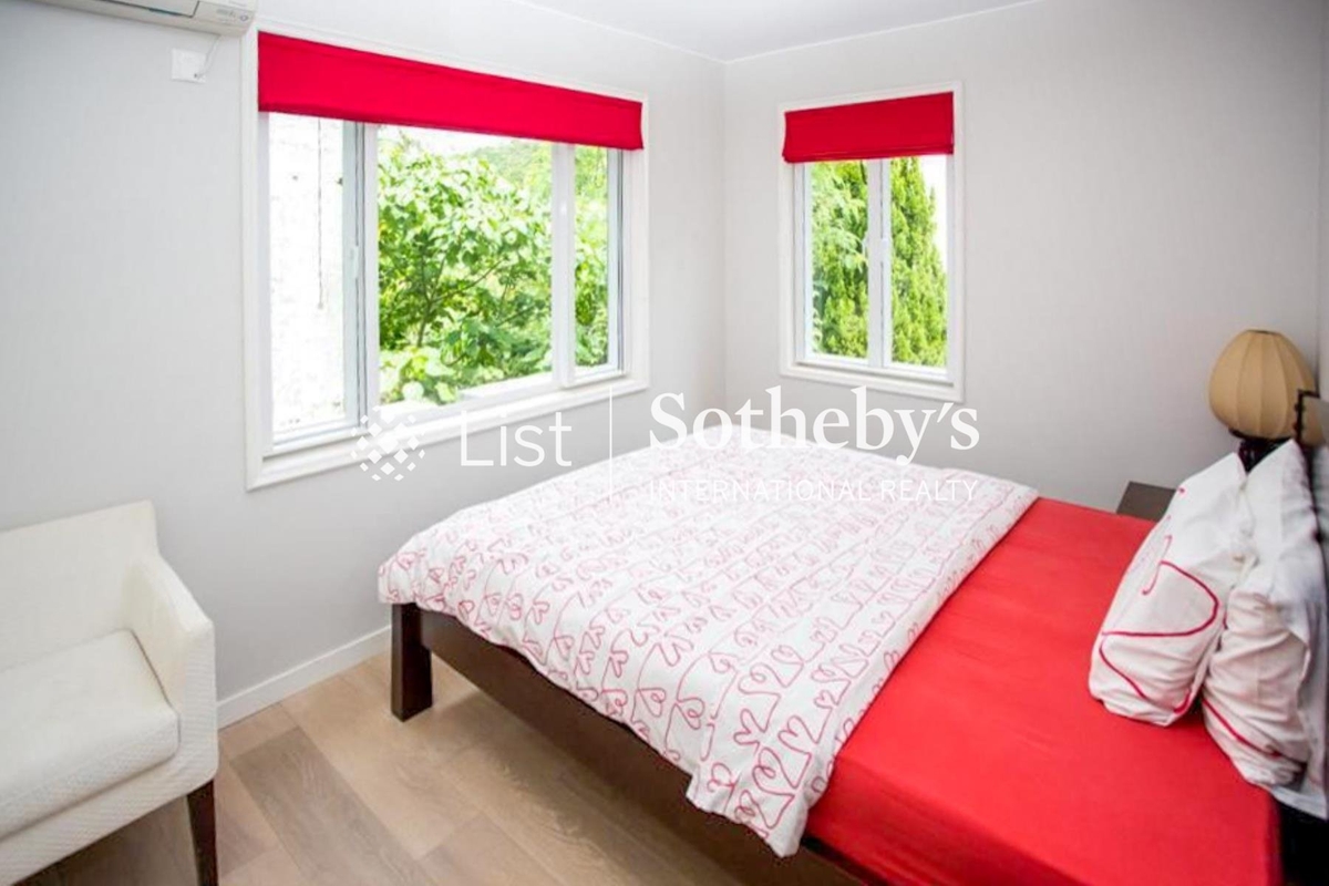 Tai Hang Hau Detached House 大坑口獨立屋 | Second Bedroom