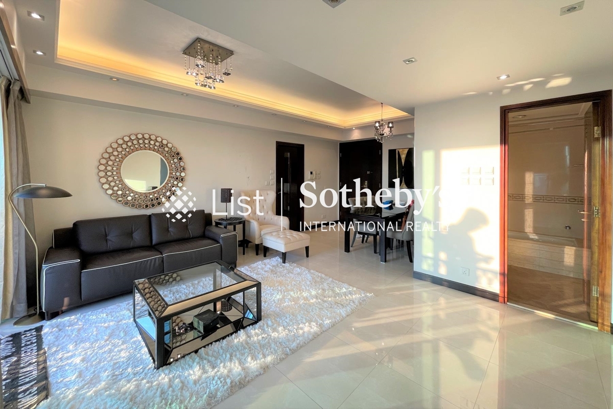 Parc Palais 君頤峰 | Living and Dining Room