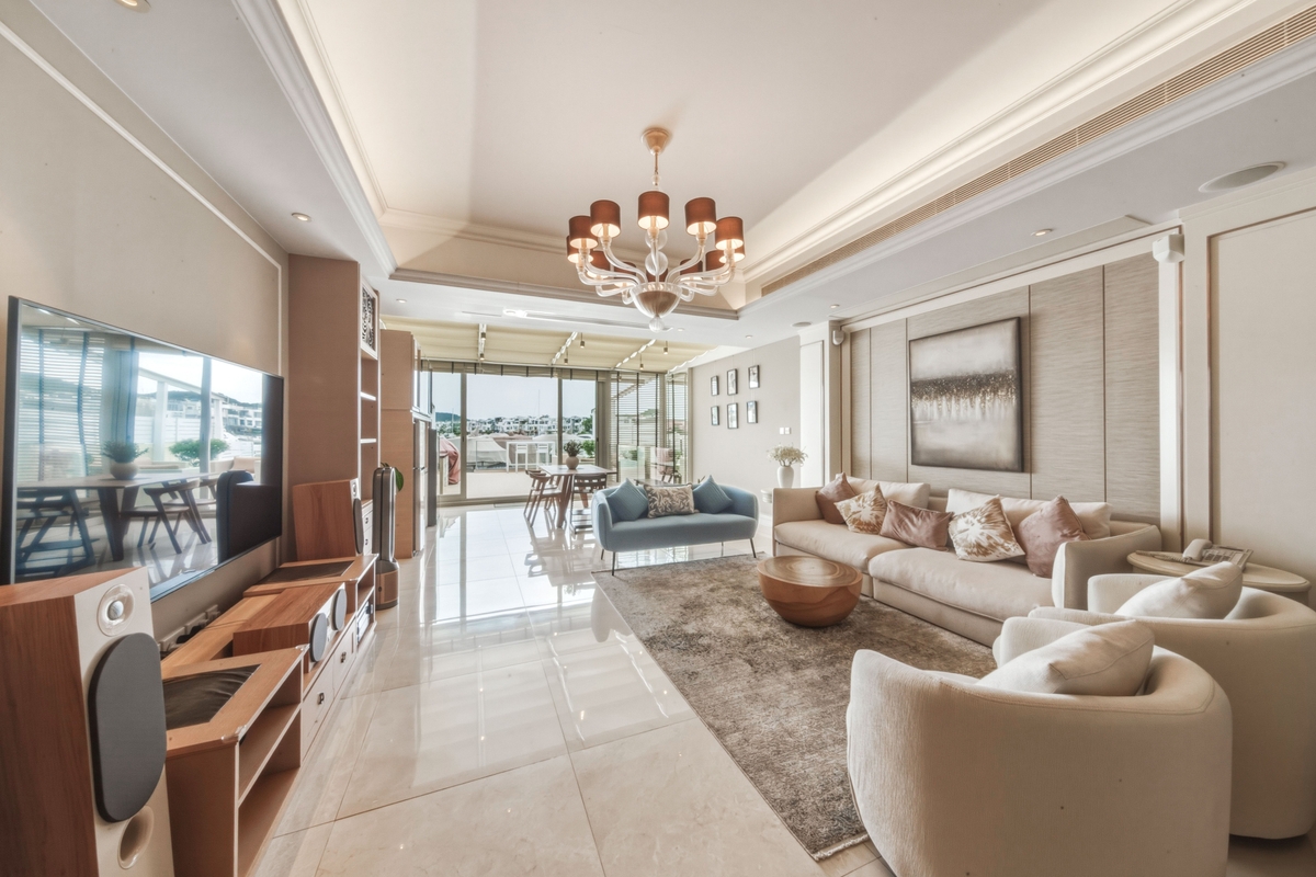 Marina Cove 匡湖居 | Living and Dining Room